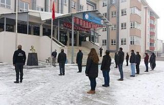 Ardahan’da tüm okullarından İstiklal Marşı...