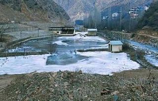 Artvin’de boğa güreşleri arenası buz pistine...