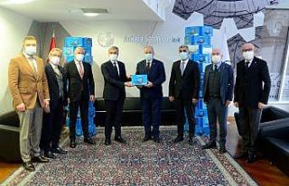 ASO’dan uzaktan eğitime tablet desteği