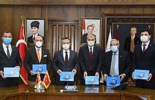 Aydın Ticaret Borsası’ndan uzaktan eğitime tablet...