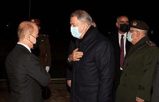 Bakan Akar Erbil’e hareket etti