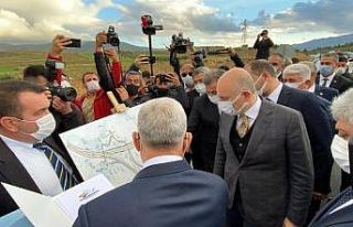 Bakan Karaismailoğlu İskenderun’da otoban bağlantı...