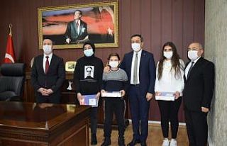 Bakan yardımcısından şehit ve gazi çocuklarına...