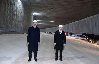 Bakanlar, Gaziray şantiyesinde incelemelerde bulundu