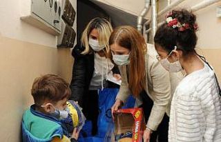 Balçova’da salgın önlemleriyle vatandaşlara...