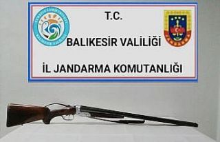 Balıkesir’de jandarma 18 aranan şahsı yakaladı