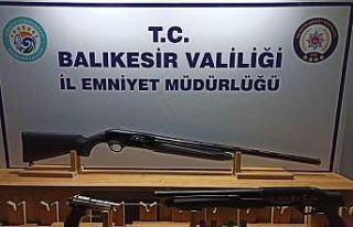 Balıkesir’de polisten silah operasyonu