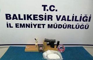 Balıkesir’de uyuşturucu operasyonu: 12 şüpheli...