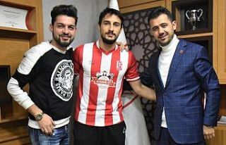 Balıkesirspor’dan  3 imza birden