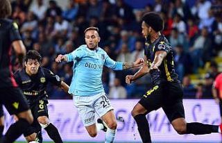 Başakşehir, Kerim Frei ile yolları ayırdı
