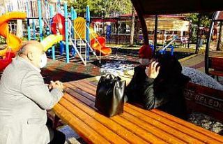 Başkan Ahmet Arı, maske denetimine çıktı