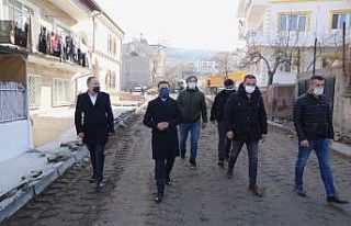 Başkan Arı, Belediye ekiplerinin çalışma alanlarında...