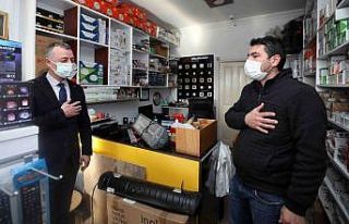 Başkan Büyükakın, Çayırova esnafını ziyaret...