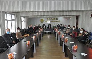 Başkan Çalkın’dan gazetecilere plaket