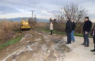 Başkan Çetin Akın arazi yollarını inceledi