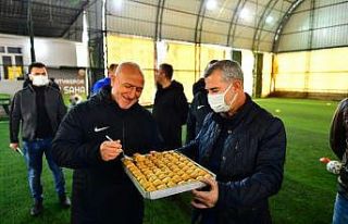 Başkan Çınar, Yeşilyurt Belediyespor’a moral...