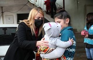 Başkan Doğan vatandaşların kapılarına giderek...