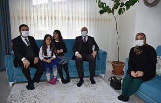 Başkan Geylani’den engelli ailelere ziyaret