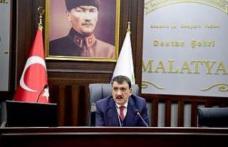 Başkan Gürkan istişare toplantısında yöneticilerle...