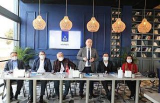 Başkan Muzaffer Bıyık, meclis üyelerine çalışmaları...