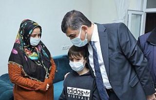 Başkan Rıdvan Fadıloğlu, yeni yıla yetim çocuklar...