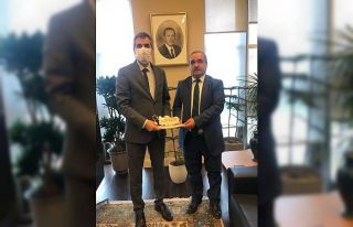 Başkan Şahin projelerini Uzun’a anlattı