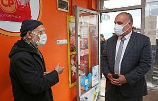 Başkan Sandıkçı: "Esnaf kardeşlerimi canı...