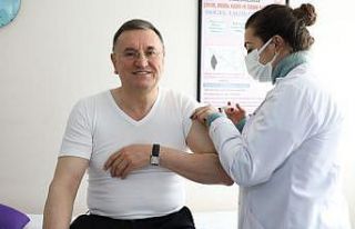 Başkan Savaş korona virüs aşısı yaptırdı