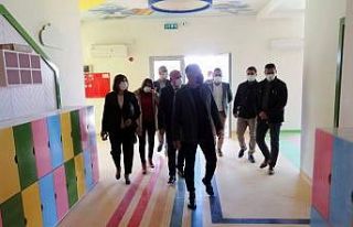 Başkan Sözen yapımı devam eden kreşleri inceledi