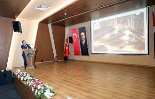 Başkan Yalçın’dan meclis üyelerine sunum