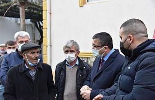 Başkanı Öz, evi yanan köylüyü ziyaret etti