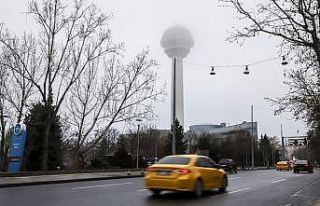 Başkent güne sisle uyandı