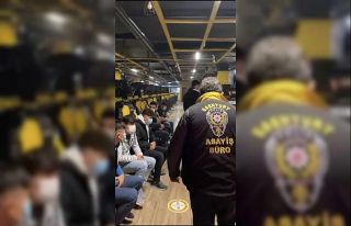 Baskın yiyen “gamer”lar oyunu bırakmadı