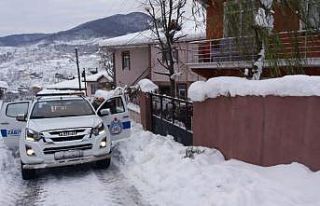 Belediye ekipleri küçük İrem’i hastaneye ulaştırdı