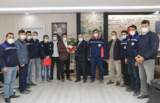 Belediye işçilerinden Başkan Öztürk’e teşekkür