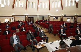 Belediyeye ait iş yerlerinde kira ödemeleri ertelendi