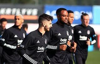 Beşiktaş kondisyon ve taktik çalıştı