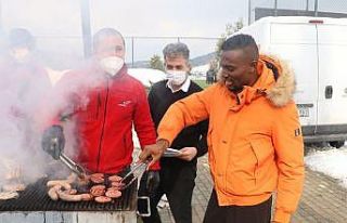Beşiktaşlı futbolcular barbekü partisinde bir...