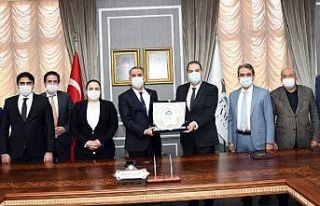 Besni’de sağlığa hayırsever desteği