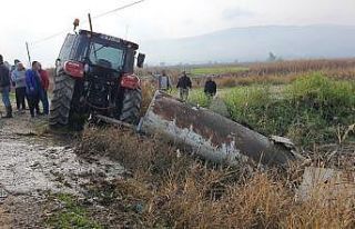 Beton mikseri traktöre çarptı: 1 ağır yaralı
