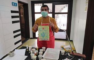 Bilgi Evi öğrencilerinden ebru sanatına yoğun...