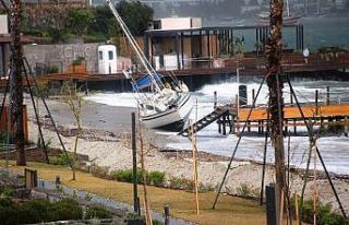 Bodrum’da fırtına kabusu: Balıkçı tekneleri...