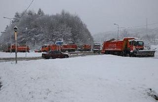 Bolu Dağı’nda lapa lapa kar yağıyor