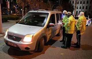 Bolu’da sokağa çıkma kısıtlamasına uymayan...