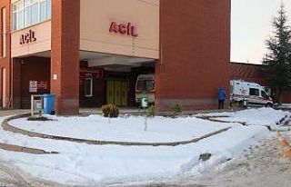 Bolu’da yaşlı çift sobadan sızan gazdan zehirlendi