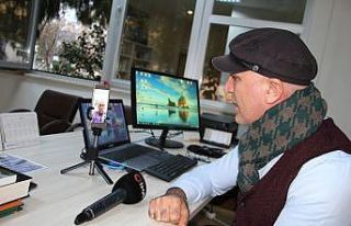 Bu çağrı merkezi yaşlıların kafasındaki aşı...