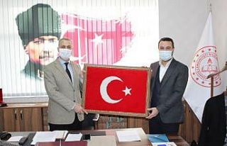 Burdur Milletvekili Yasin Uğur, ilkokul yıllarına...