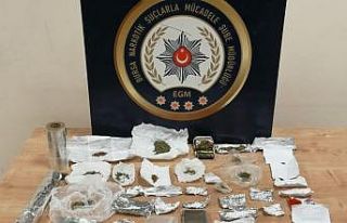 Bursa’da 1 kilo 250 gram uyuşturucu ele geçirildi