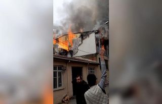 Bursa’da kağıt deposunda çıkan yangın korkuttu