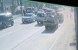 Bursa’da kırmızı ışıkta dehşet anları...Küçük...